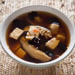 Miso sriuba su shiitake ir tofu