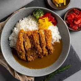 Aštrus GOLDEN curry padažas kubeliuose